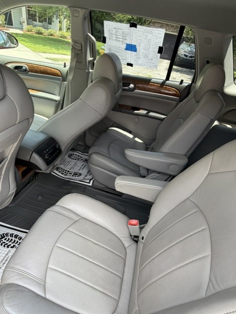 b7 2008 Buick Enclave CXL