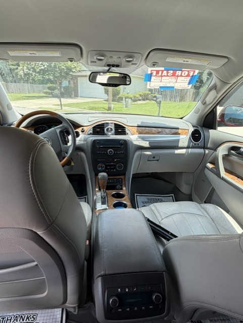 b8 2008 Buick Enclave CXL